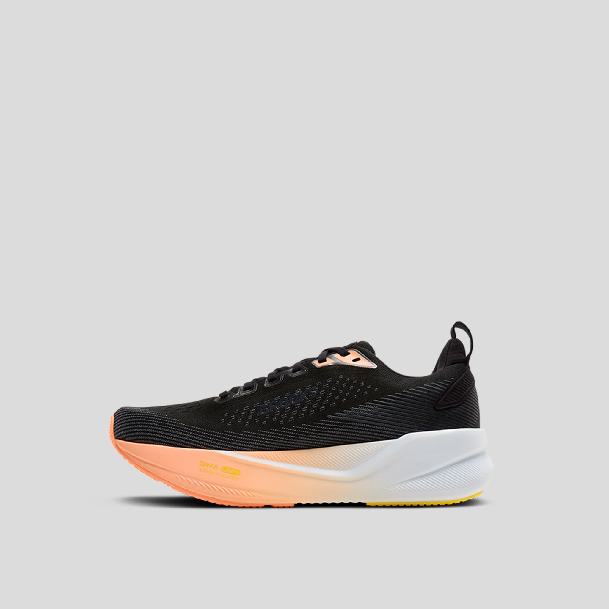 Women's Ghost Max 4 | Black/Folkstone/Cyber Peach