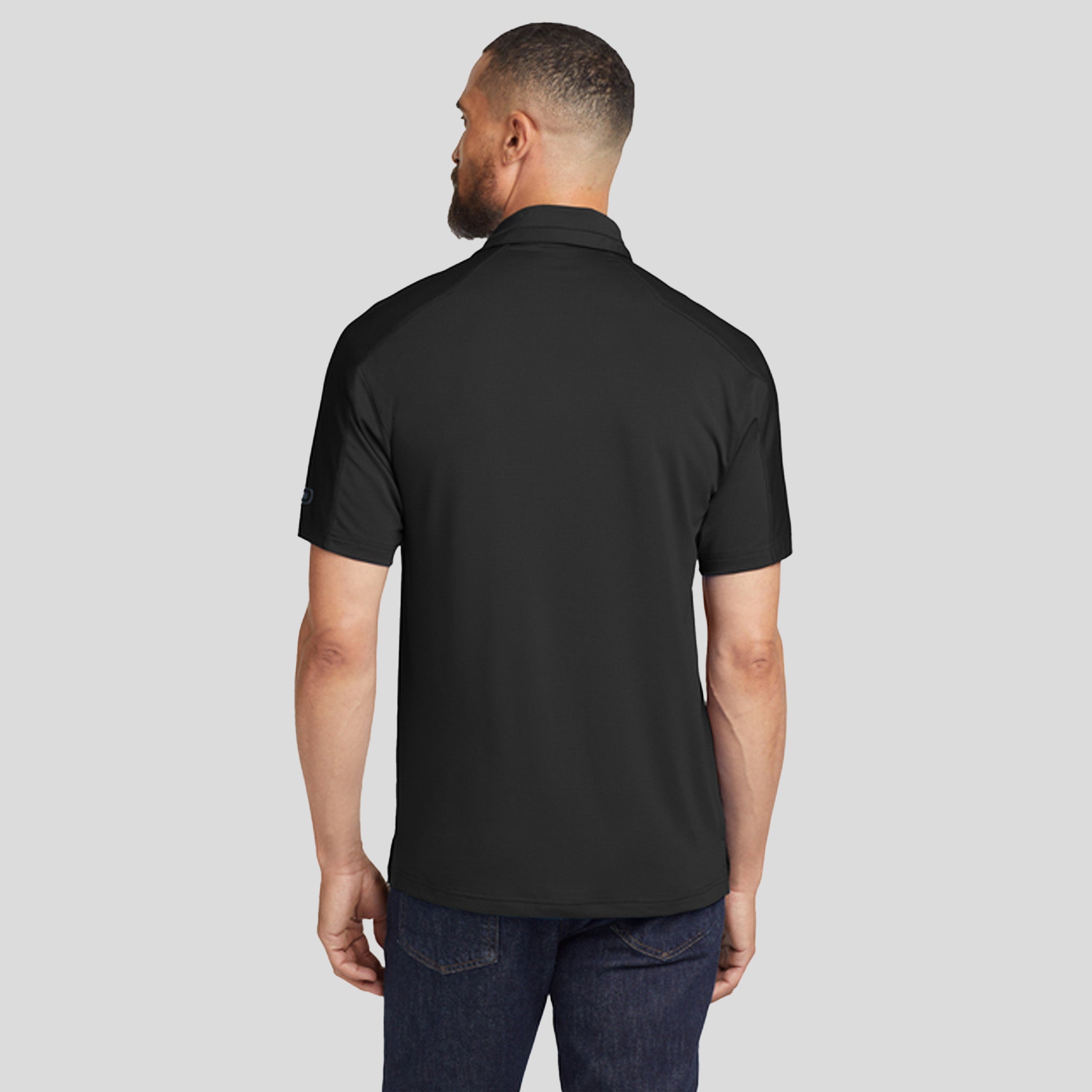 Linear Polo | Blacktop